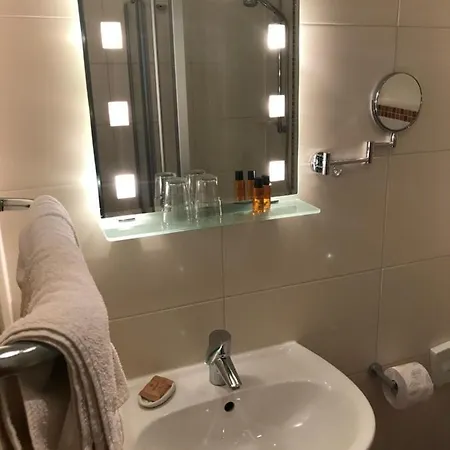 Auszeit バート・ノイェンアール・アールヴァイラー