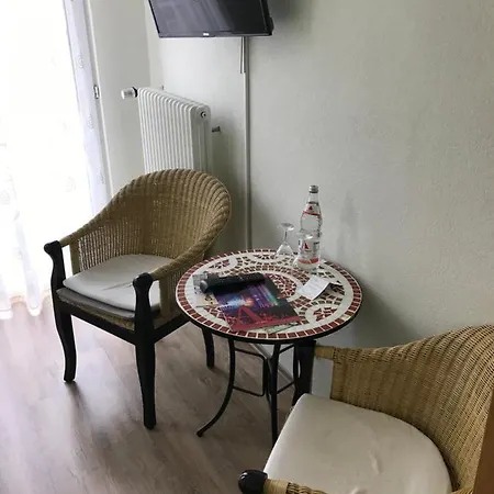 Auszeit * バート・ノイェンアール・アールヴァイラー